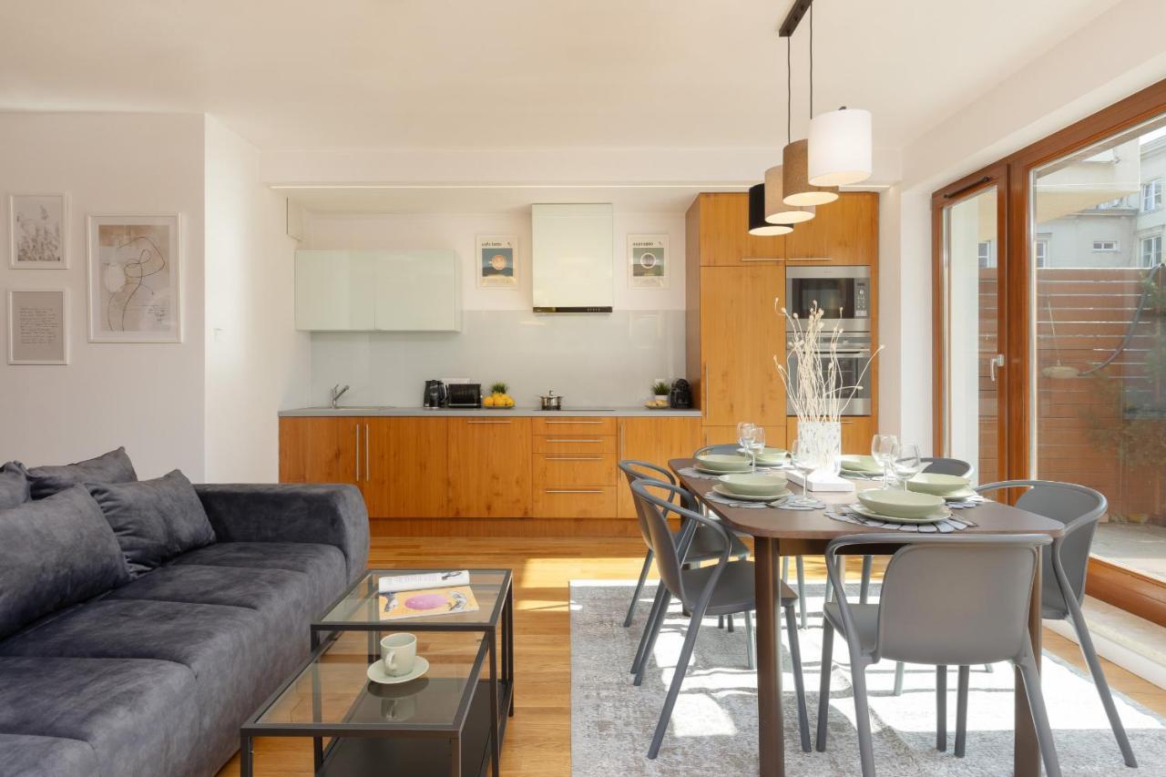 Old Mokotow Spacious Two-Bedroom Apartment By Noclegi Renters Varsóvia Exterior foto