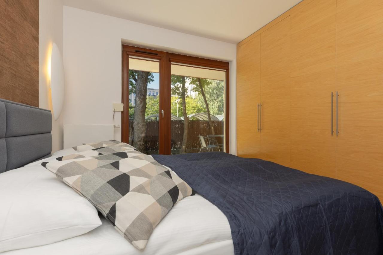 Old Mokotow Spacious Two-Bedroom Apartment By Noclegi Renters Varsóvia Exterior foto