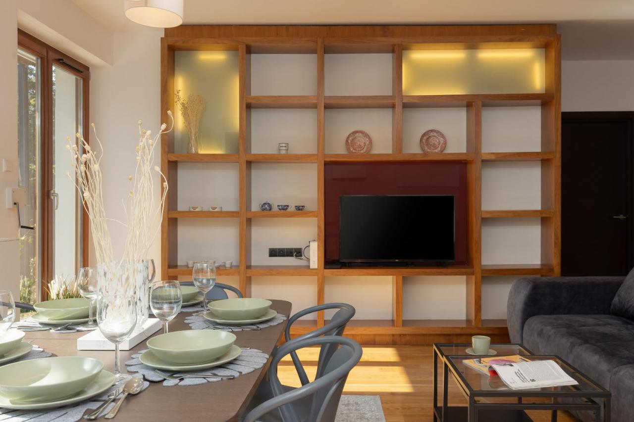 Old Mokotow Spacious Two-Bedroom Apartment By Noclegi Renters Varsóvia Exterior foto
